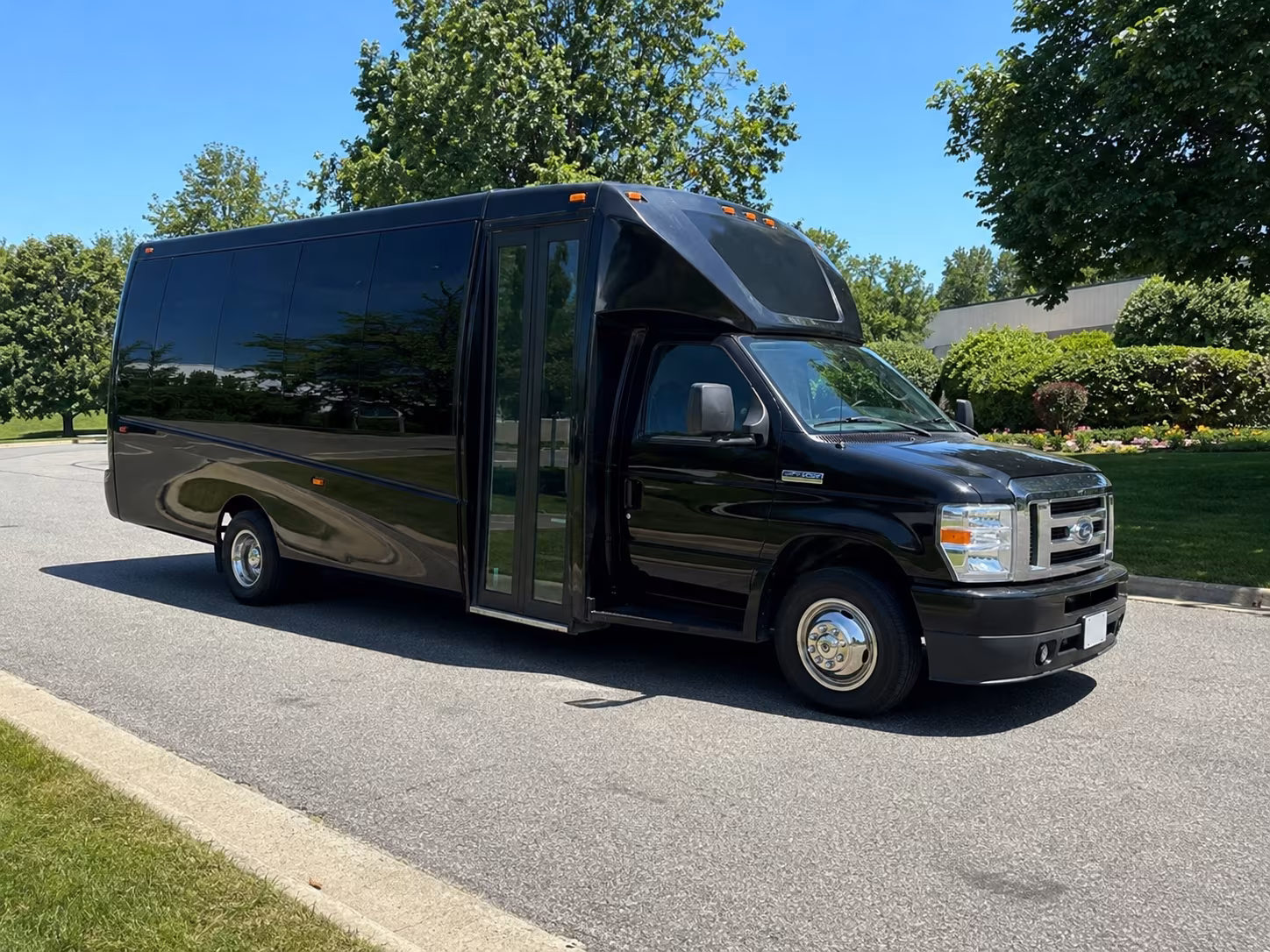 Round Rock Homecoming & Prom Party Bus Rentals