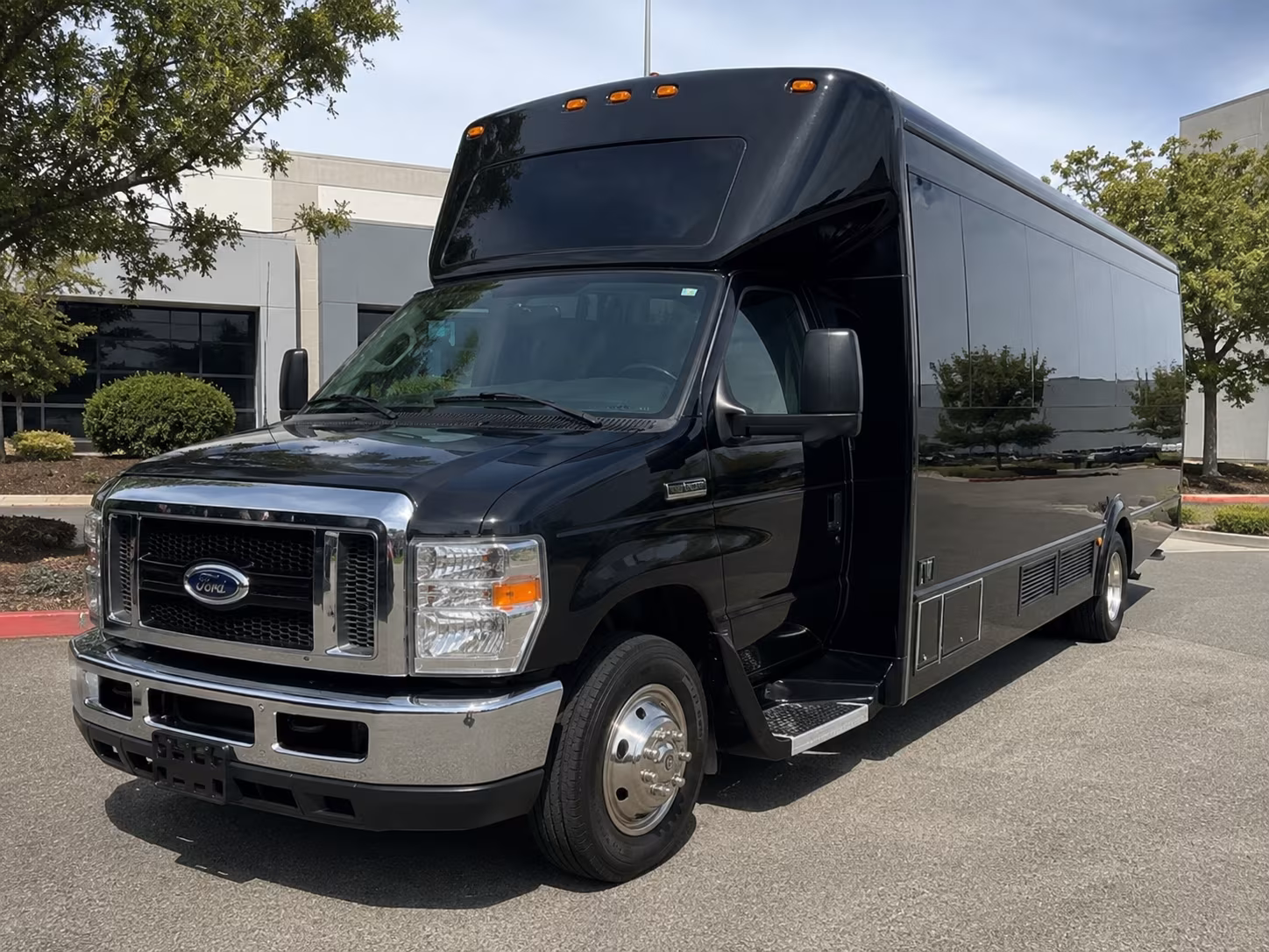San Antonio Concert & Music Festival Transportation party bus exterior